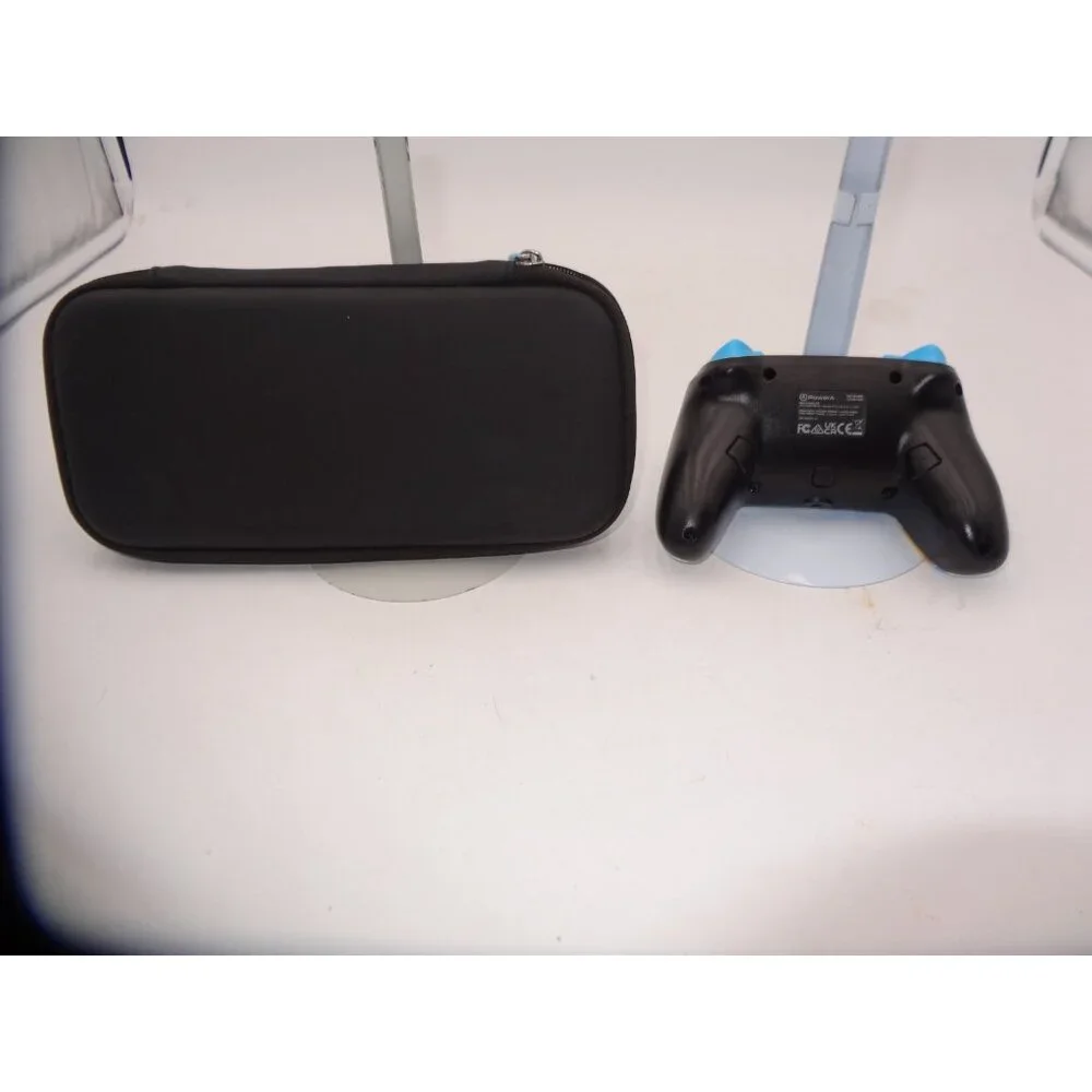 Nintendo Switch lite Case With Wired Controller Pokémon Pikachu‎